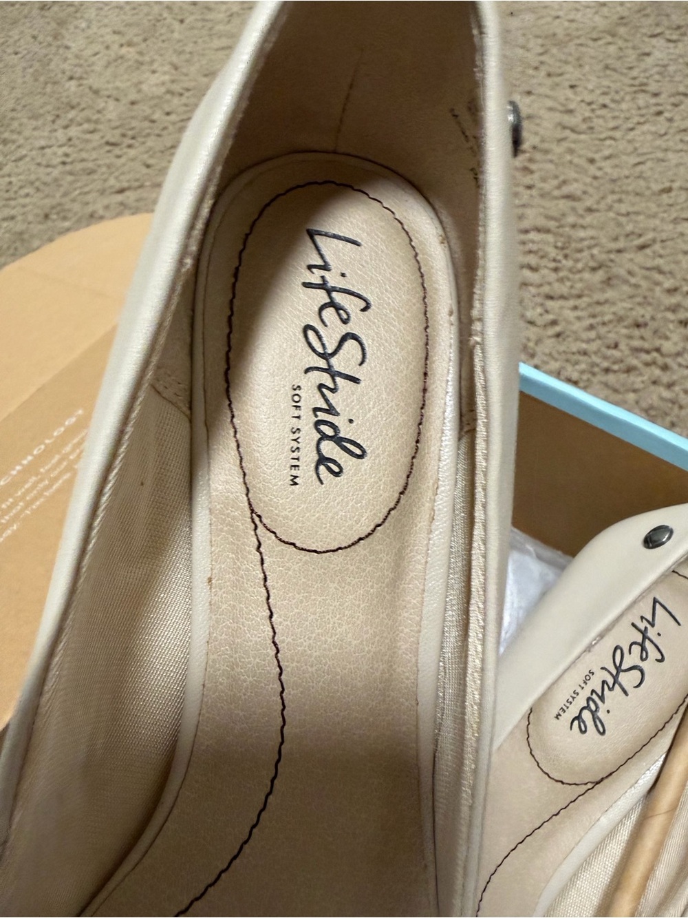 New in box Life Stride heels - Picture 3 of 10